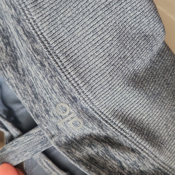 Alo Yoga Lavish Sports Bra - Picture 5 of 5